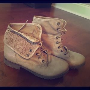 Rock & Candy Ankle Boots